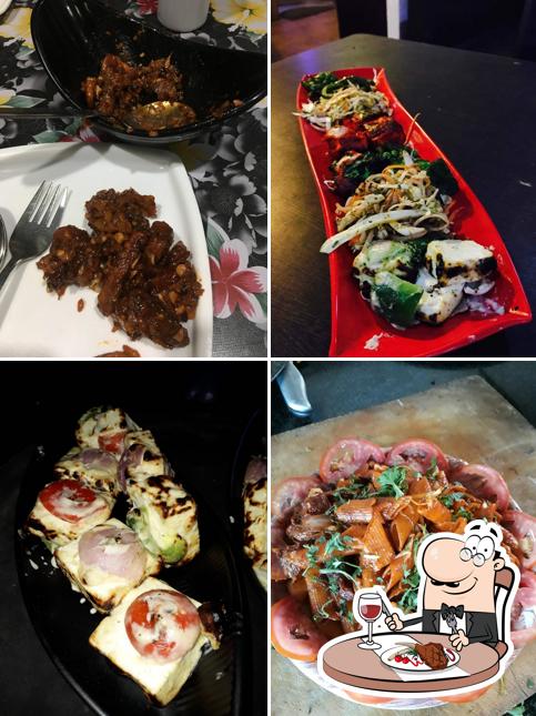 Divine Food Lounge