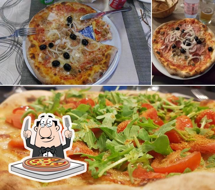 Scegli una pizza a Luci Del Golfo B.R.M. Dei Fratelli Nulvesu Sas