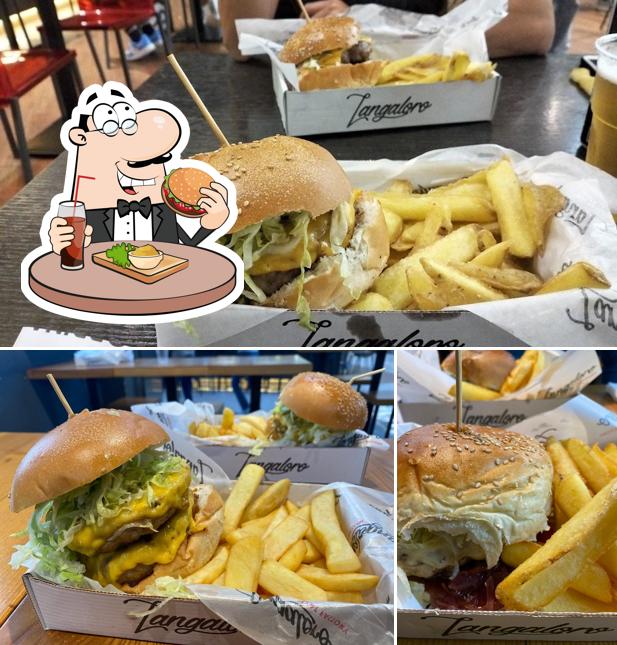 Concediti un bell'hamburger a Zangaloro Meat Factory