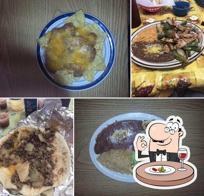 Las Palomas in Mertzon Restaurant menu and reviews