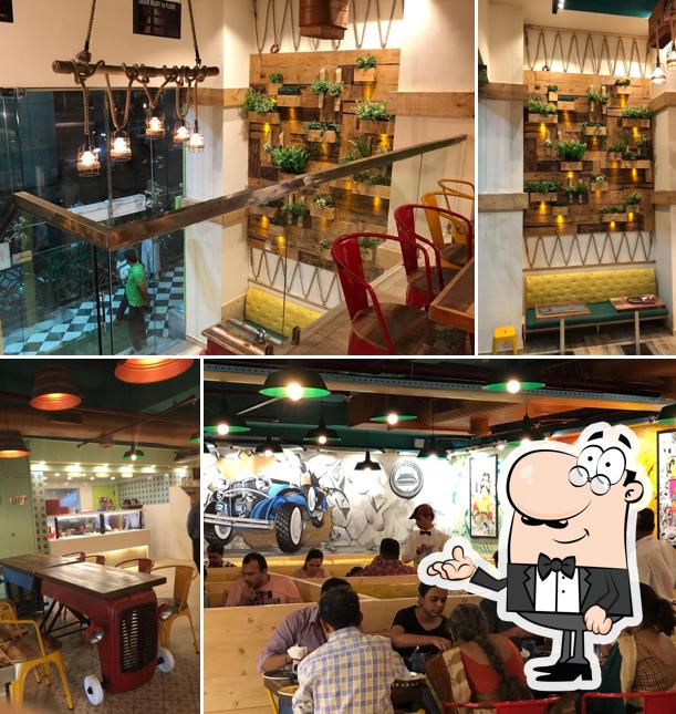 Check out how New Kadimi Restaurant Metro looks inside