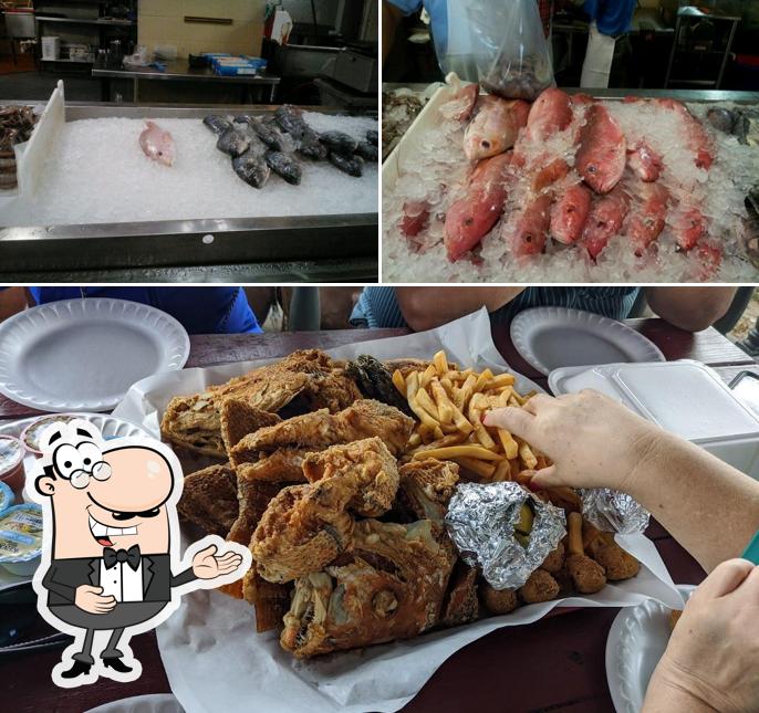 Pier 8 Seafood in Seabrook Restaurant menu and reviews