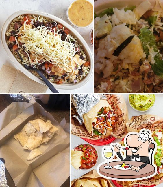Chipotle Mexican Grill in Forest Lake Restaurant reviews