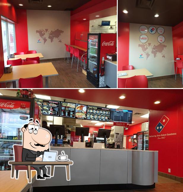 L'intérieur de Domino's Pizza