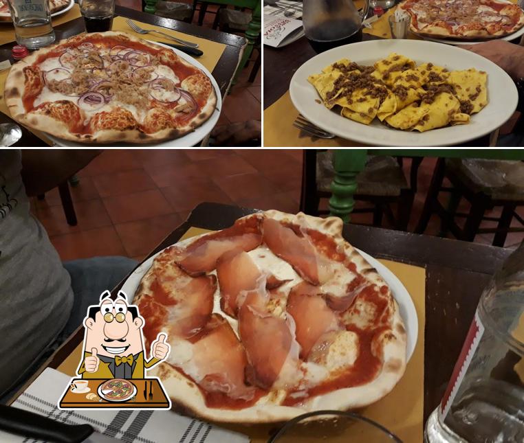 A Pizzeria Sora Vassoia, puoi goderti una bella pizza