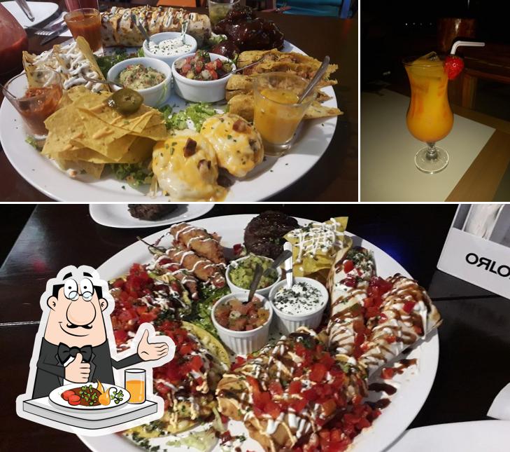 Confira a foto apresentando comida e álcool no Nacho´s Mexican Bar