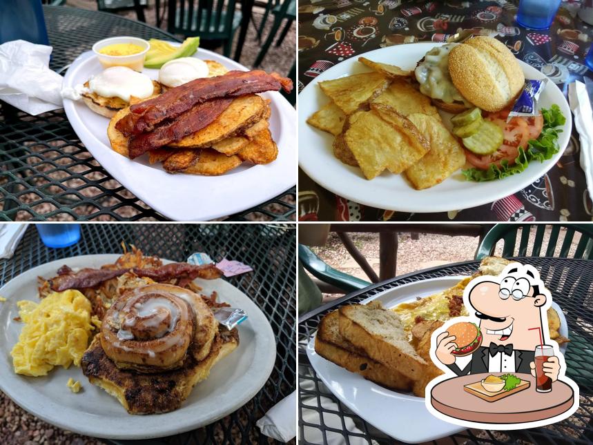 Top 10 restaurants with fried chicken in Colorado Springs, october 2024