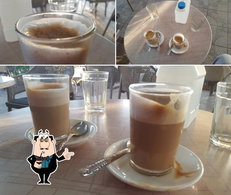 Profitez d'un verre à CAFÉ RAYANE