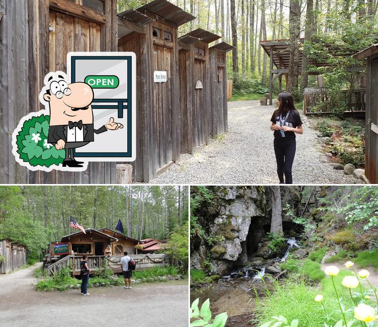 Liarsville Gold Rush Trail Camp & Salmon Bake, Mile 1, Liarsville Rd in