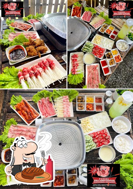 Order meat dishes at PUNZAL UNLIMITED SAMGYEOPSAL-MANGATAREM PANGASINAN