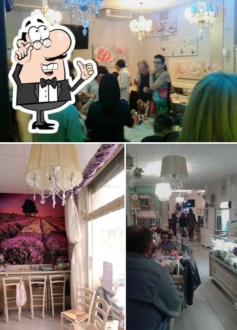 Gli interni di Serendipity Art & Book Cafe'