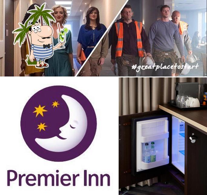 Взгляните на фото ресторана "Premier Inn Bicester hotel"