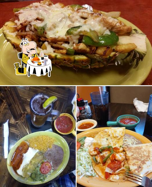 Food at Los Mariachis Mexican Restaurant