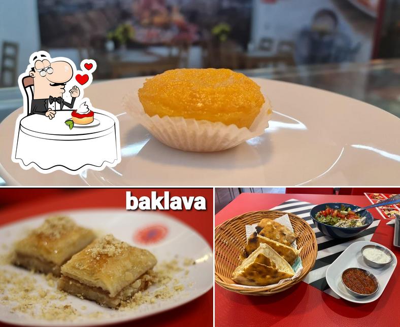 Liton's Turkish Grill provê uma seleção de pratos doces