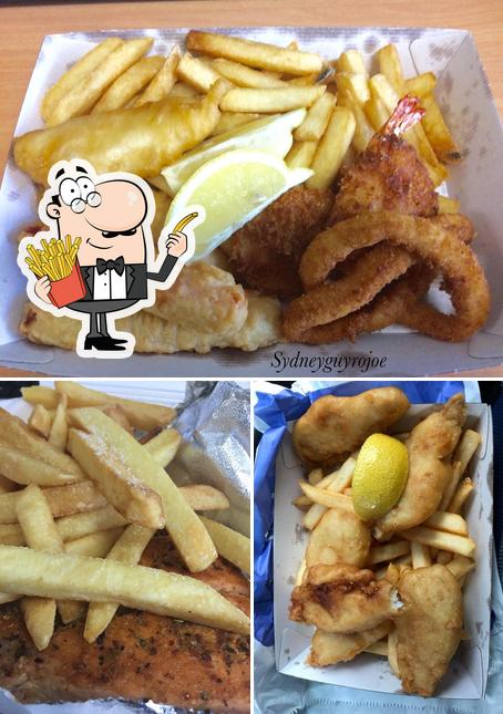 Order French fries at Simply Seafood
