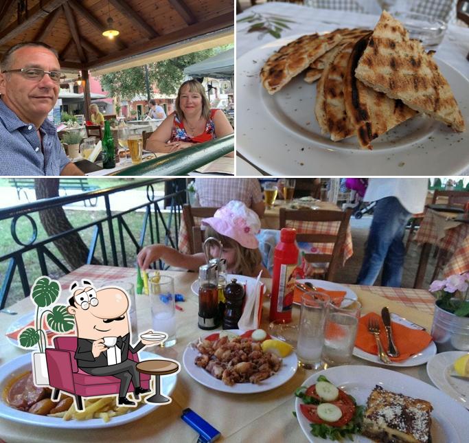Интерьер "Traditional Greek Food, Taverna Laopetra, Traditional Corfiot Cuisine"