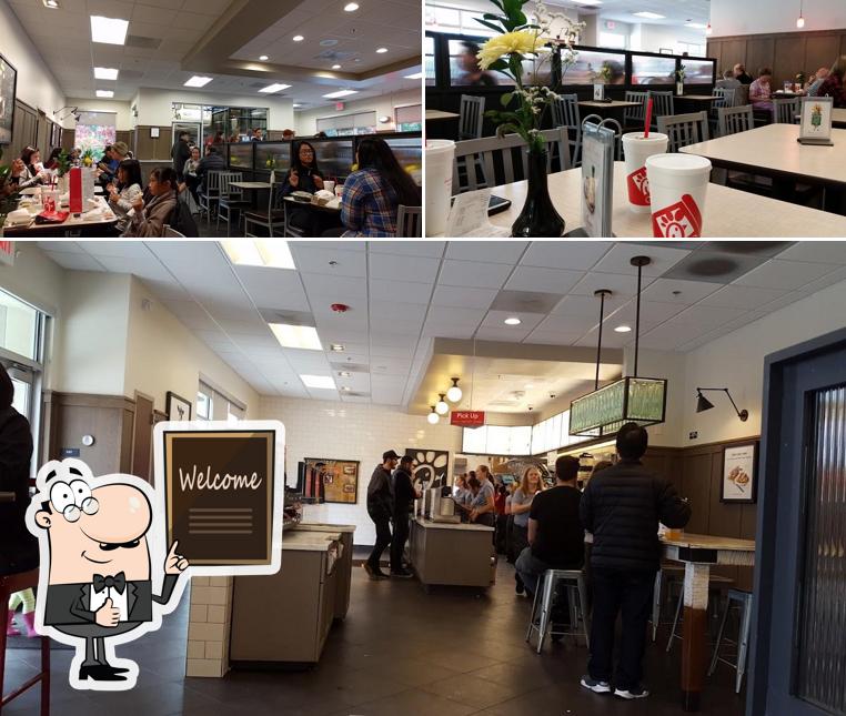 ChickfilA, 3026 196th St SW in Lynnwood Restaurant menu and reviews