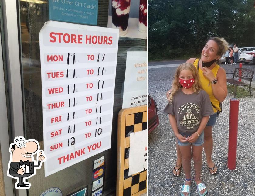 Lena's Water Ice & Custard in Lindenwold Restaurant menu and reviews