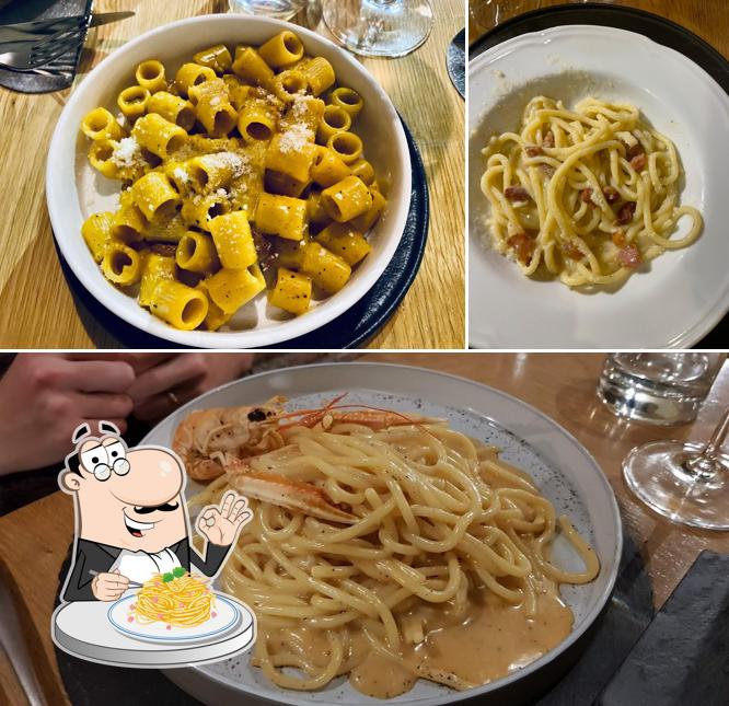 Spaghetti alla carbonara al La Pace del Palato