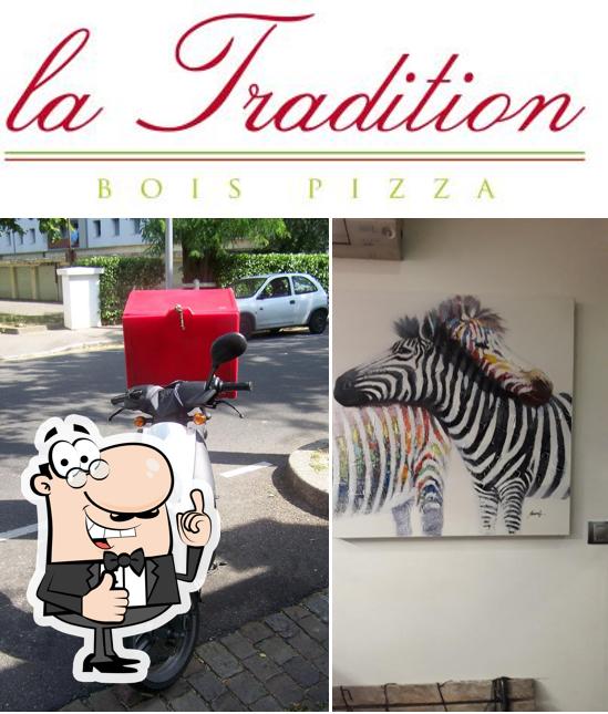 Voir cette photo de Bois Pizza