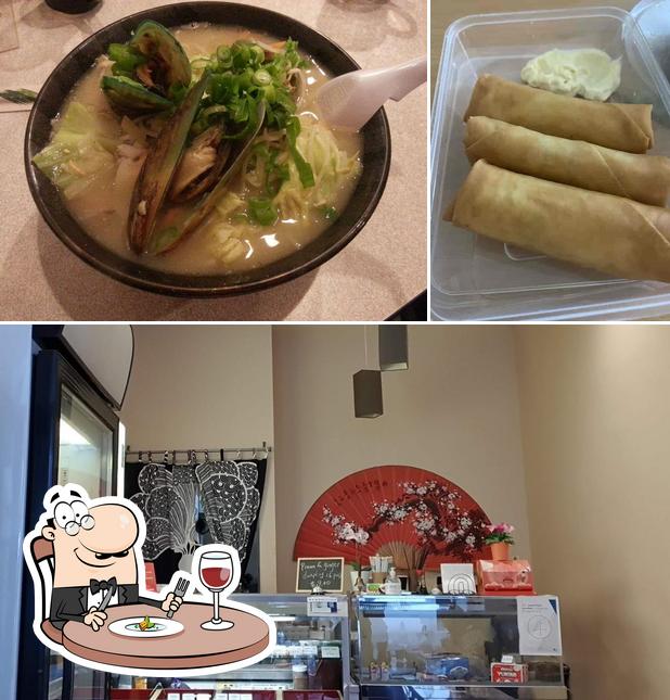 Это снимок, где изображены еда и внутреннее оформление в Supreme Tanpopo Sushi