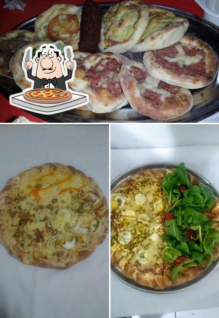 Peça pizza no Esfihas e Cia