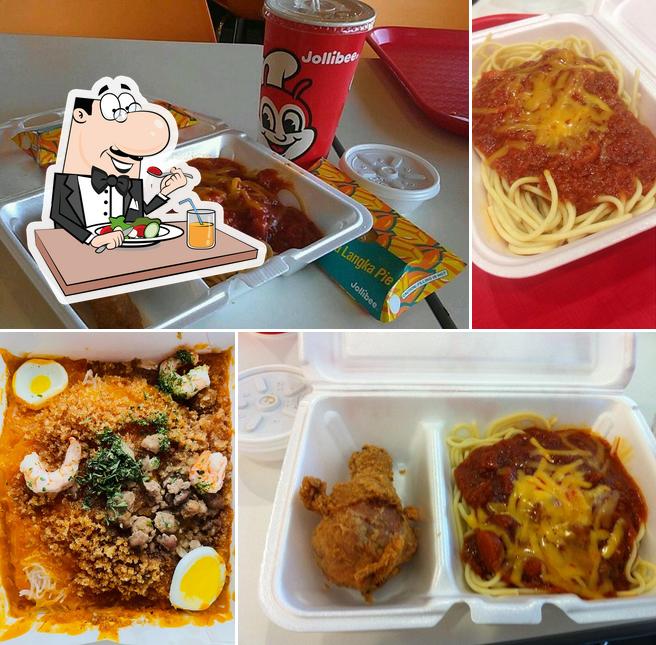 Jollibee, 1561 E Amar Rd in West Covina Restaurant menu and reviews