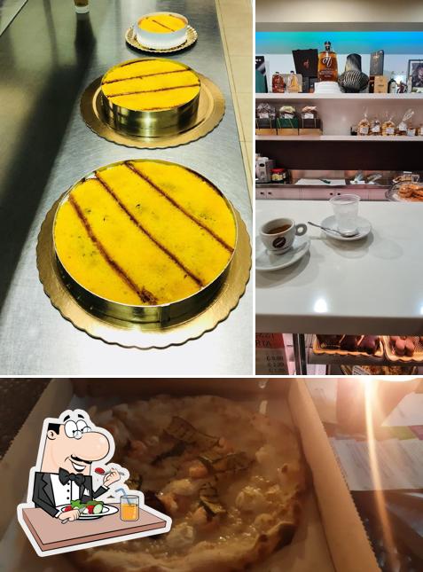 Platti al Pizzeria e Bar "Estilos"