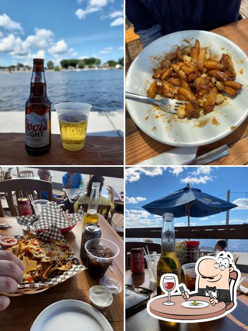 Rockcliffe Boathouse Restaurant & Marina, Sir Cartier Pkwy in Ottawa Restaurant
