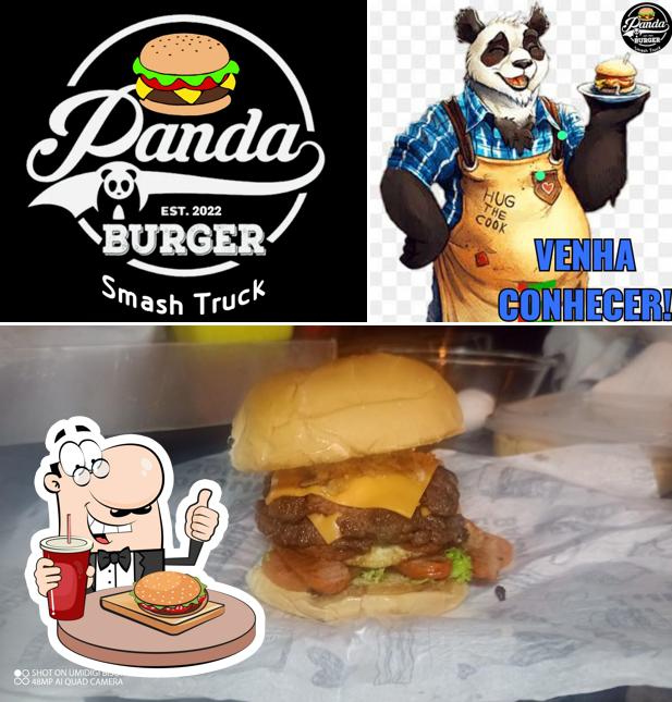 Consiga um hambúrguer no PandaBurger Smash Truck