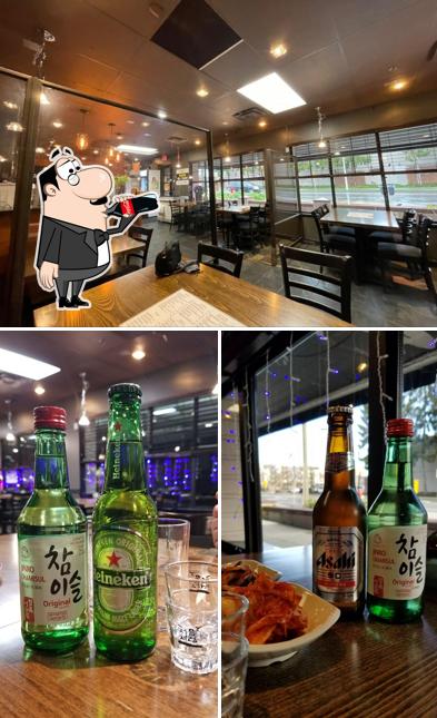 Estas son las imágenes donde puedes ver bebida y interior en Woorinara Korean Restaurant