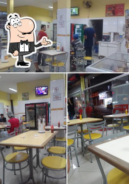 Veja imagens do interior do Big Esfiha
