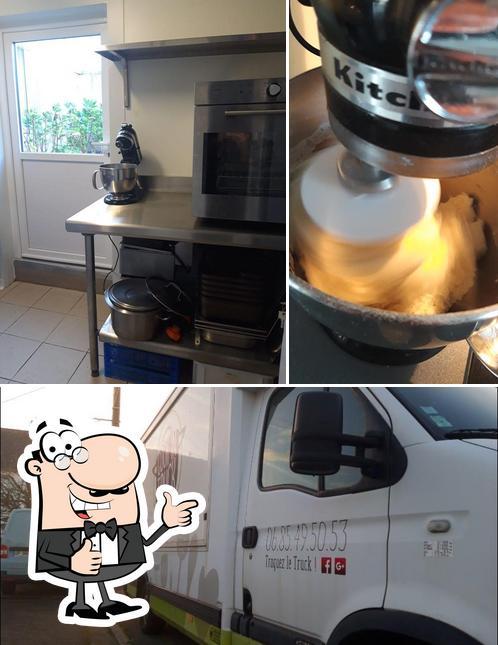 Regarder cette photo de Cook in Truck (Food Truck Traiteur)