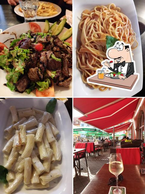 Estas son las fotografías que muestran comida y interior en Cafe Zentral