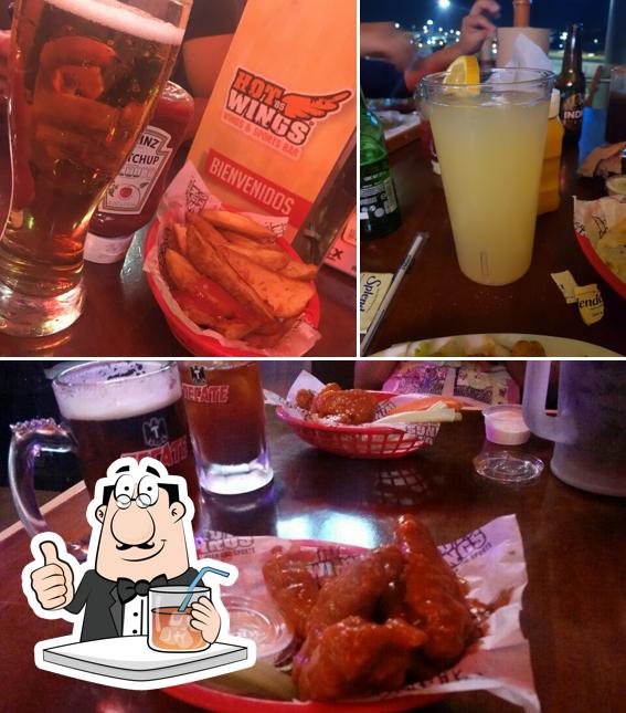 Hot Wings Altacia pub & bar, Leon, Blvd. Aeropuerto 104-Int. 3002 -  Restaurant reviews