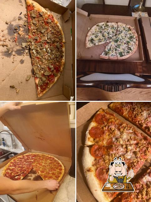 Order pizza at Joe's Pizza & Pasta