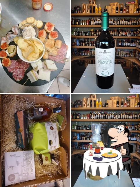 Piatto di formaggi al Enoteca Divine Follie