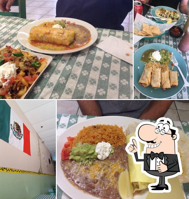 Cocina Tacos El Rey in Hemet Restaurant menu and reviews