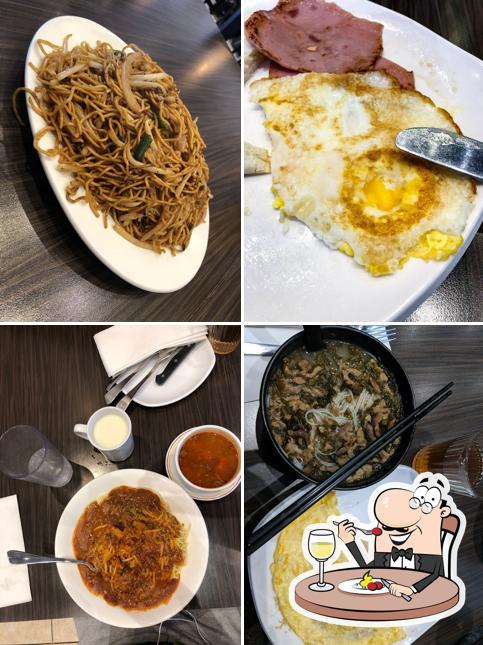 Food at 松屋 Pine House Cafe - Steeles