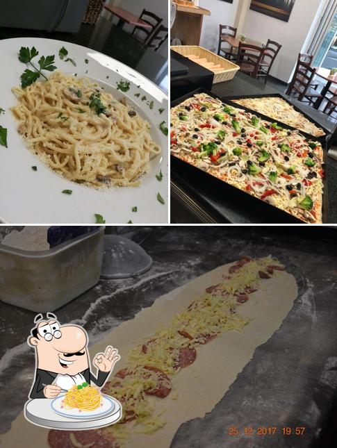 Spaghetti carbonara at Pizzeria Pronto Pronto