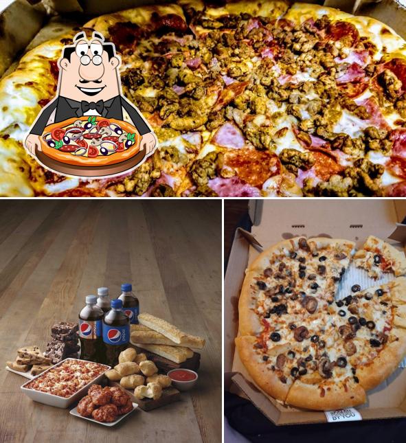 Pizza Hut, 4233 E Lancaster Ave in Fort Worth Restaurant menu and reviews