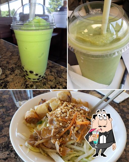 La photo de la boire et nourriture concernant Green Mango Pho