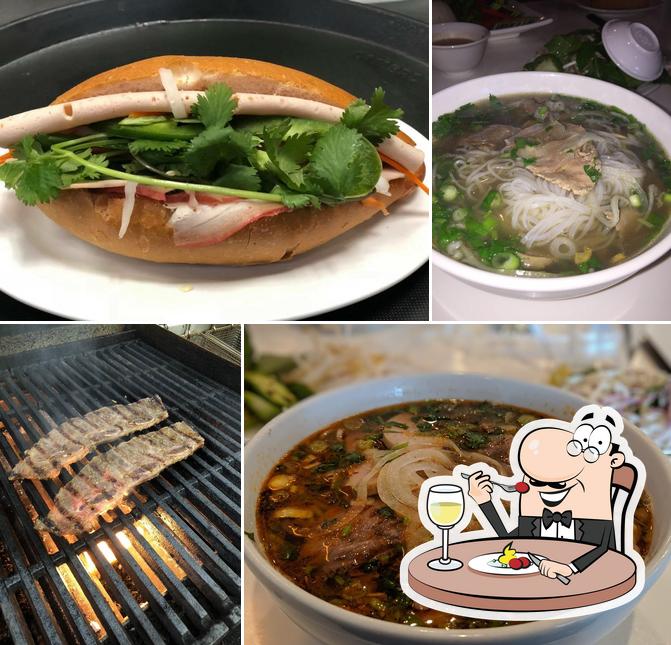 Еда в "Phở Chú Hải - Pho N Grill in Illinois"