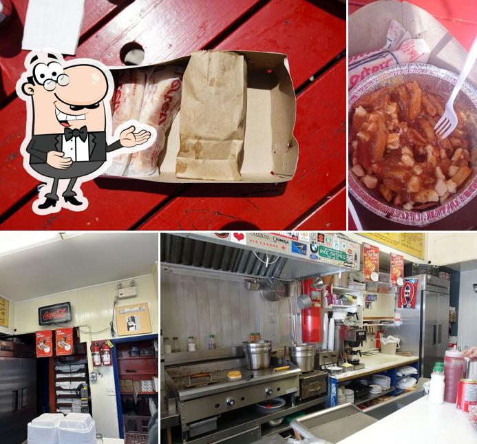 Décarie Hot Dogs in Montreal Restaurant reviews