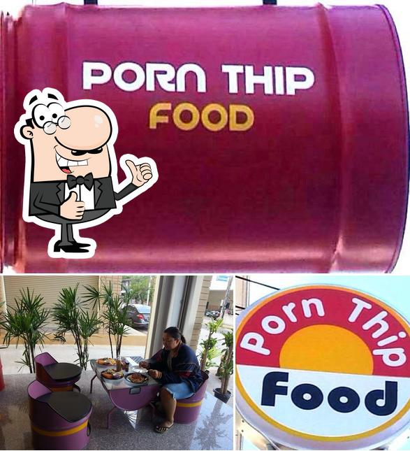 Mire esta foto de Porn Thip Food