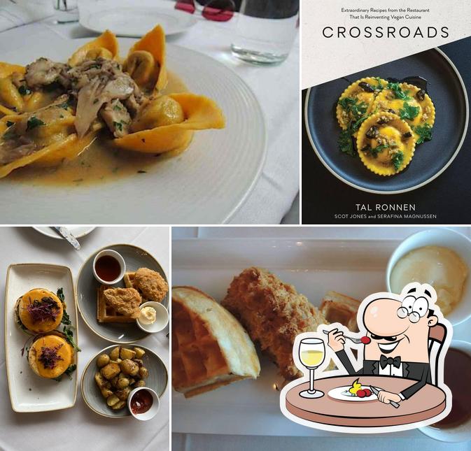 Еда в "Crossroads Kitchen - Melrose"