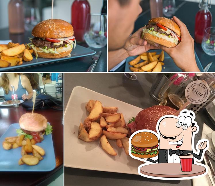 Prova un hamburger a Hotel Galija, Crikvenica