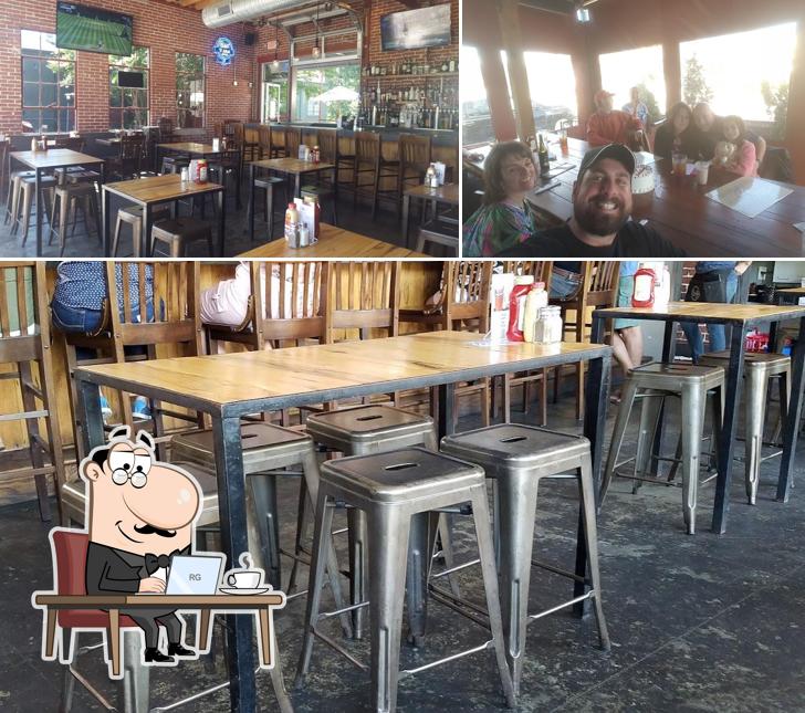 Universal Joint in Greenville Restaurant menu and reviews