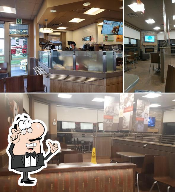 L'intérieur de Tim Hortons