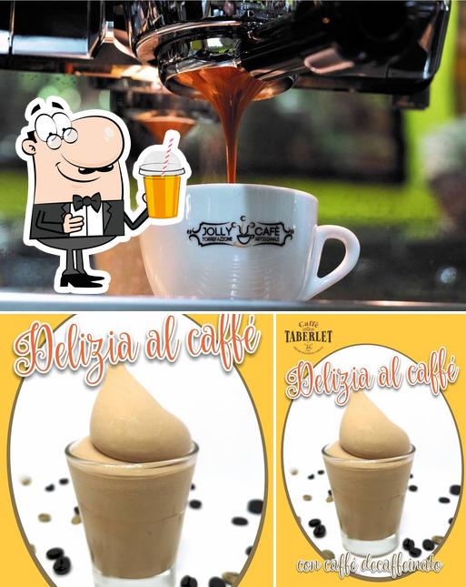 Goditi un drink a Caffè Taberlet